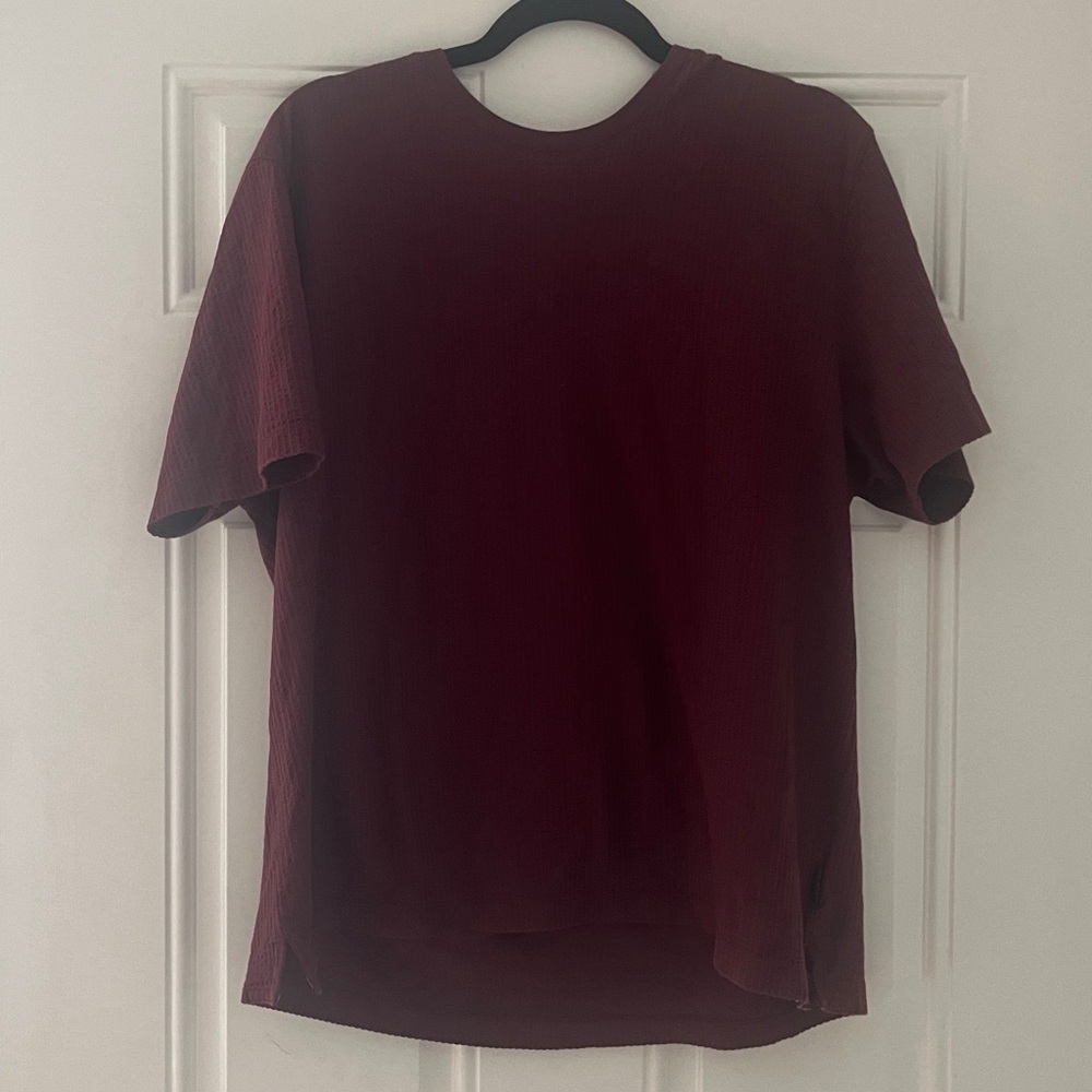 Ted Baker Burgundy Ribbed short sleeved cotton Tee size 5